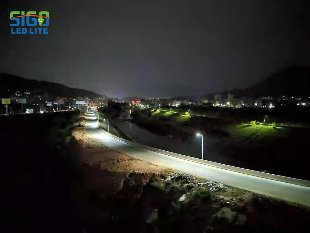 従来の街路灯から LED に切り替える 10 の理由