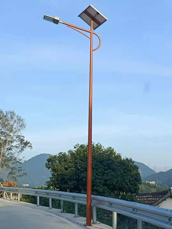 田舎道のための2つのソーラー街路灯のすべて
